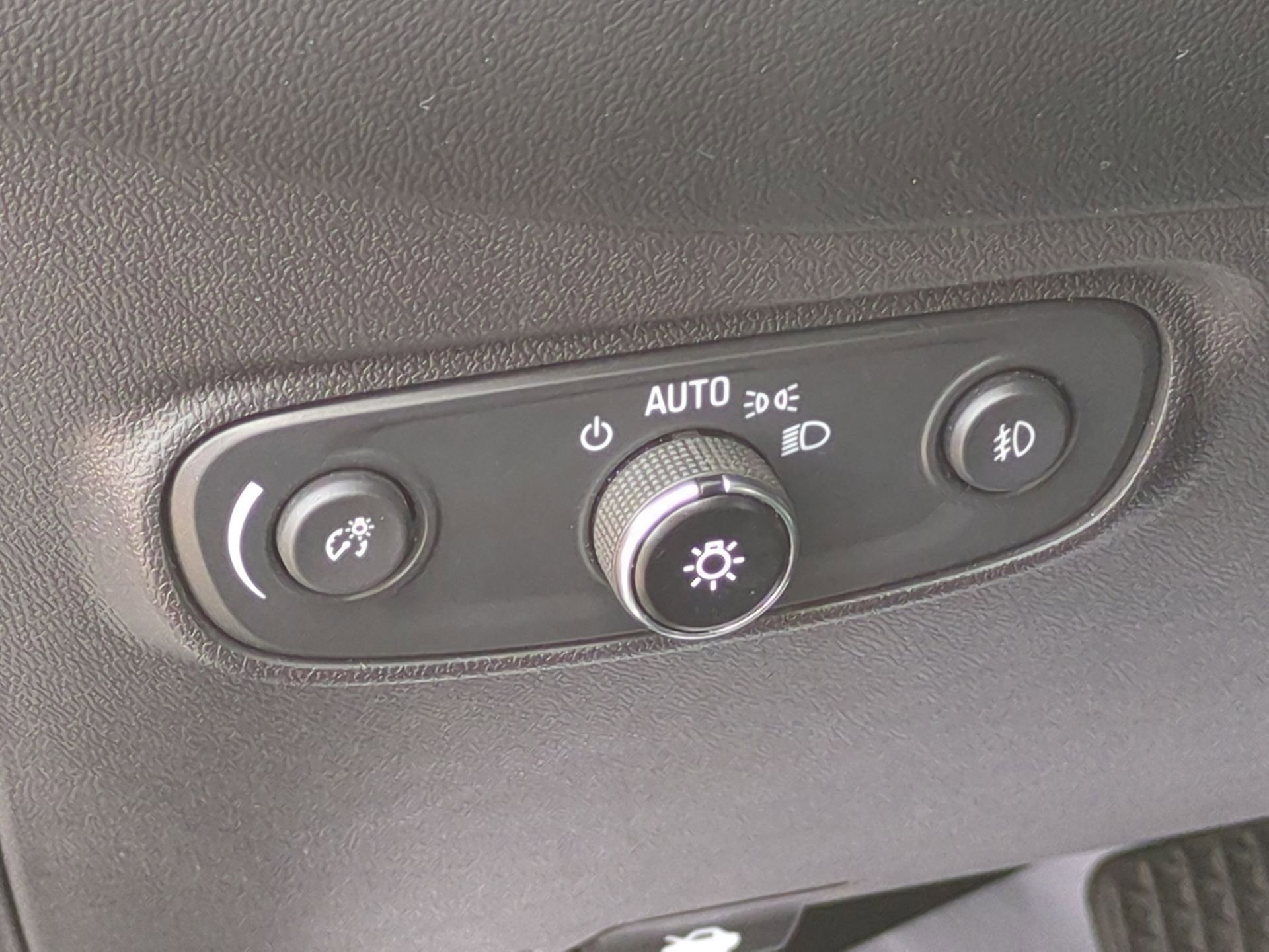 Certified 2021 Chevrolet Equinox LT AWD/4WD image 18