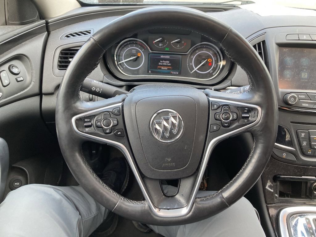 Used 2017 Buick Regal Premium image 10