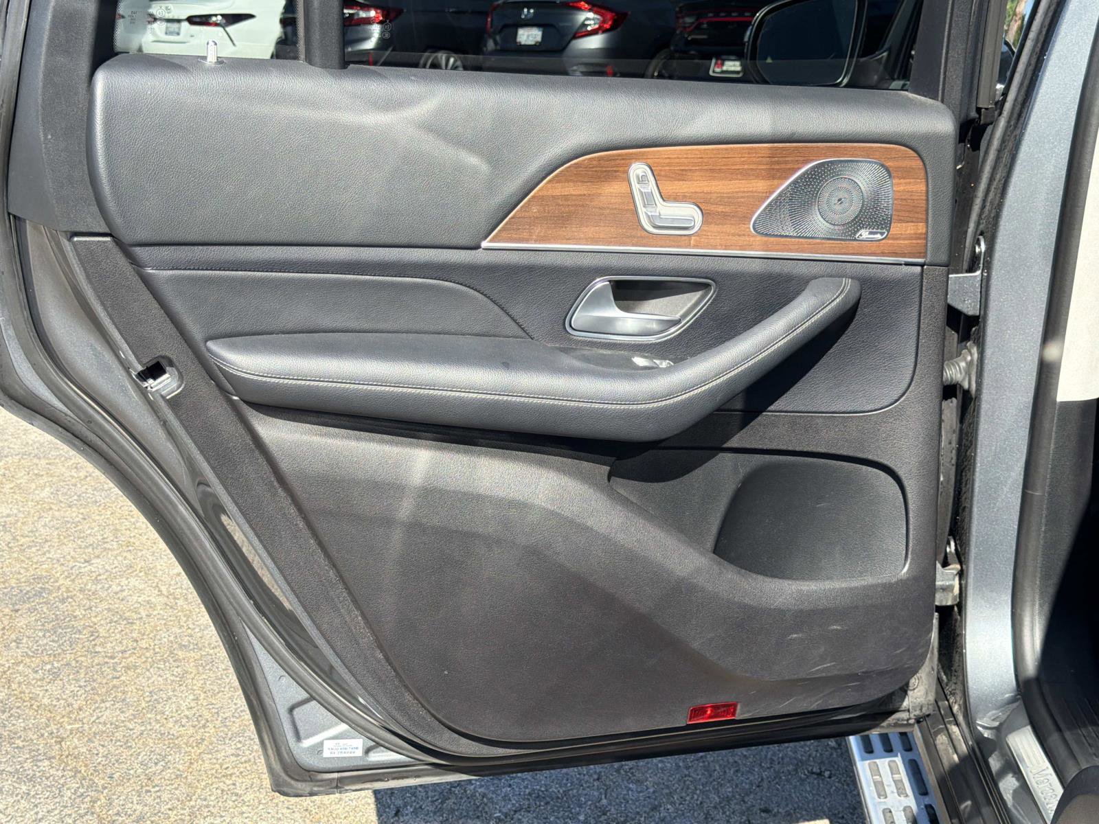 Used 2020 Mercedes-Benz GLS 450 4MATIC image 20