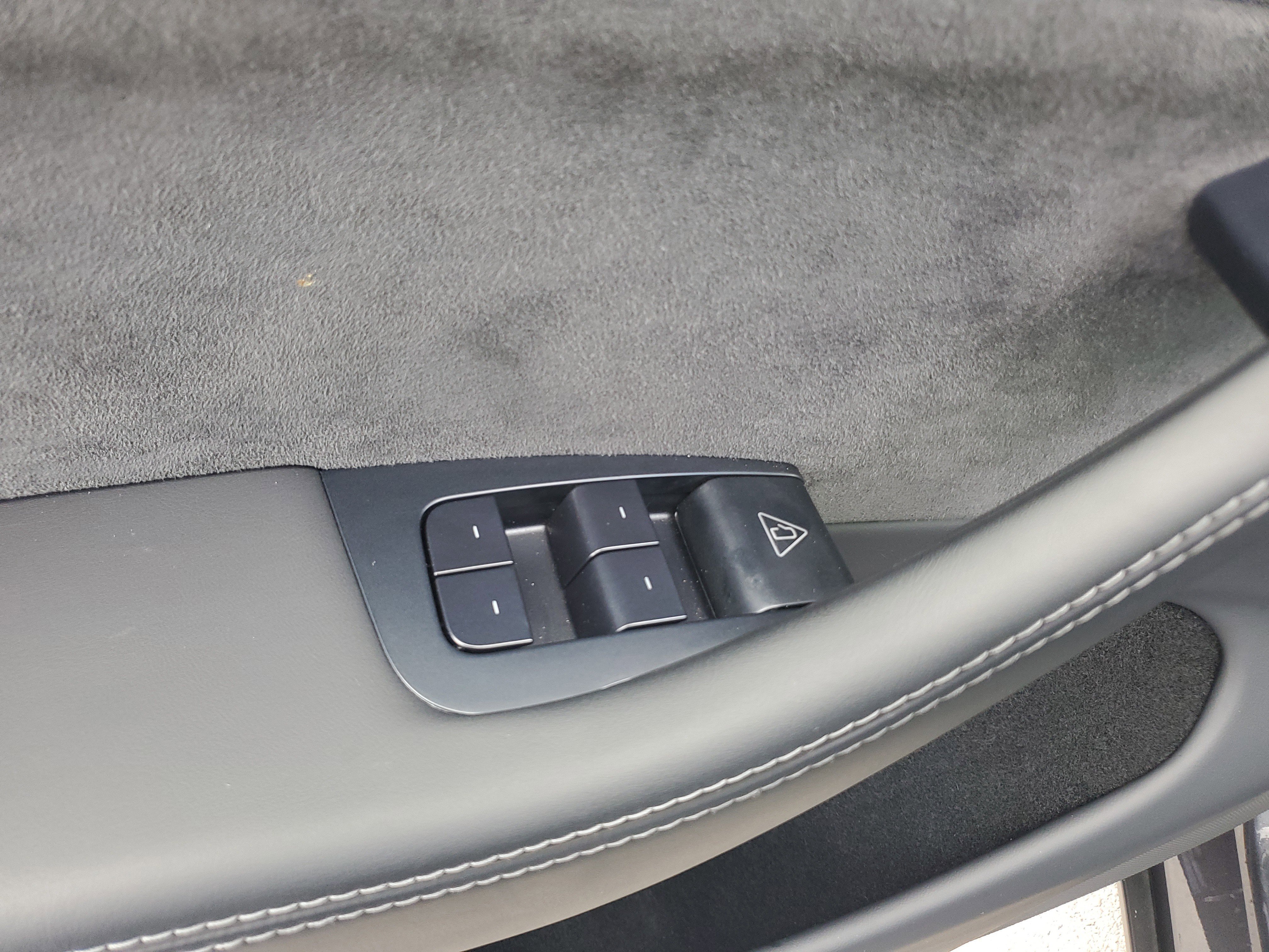 Used 2026 Tesla Model Y Long Range AWD/4WD image 28