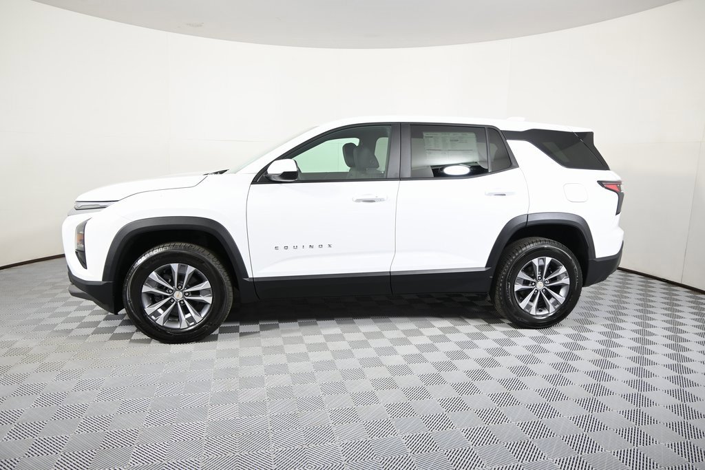 New 2026 Chevrolet Equinox LT w/ Convenience Package II image 2