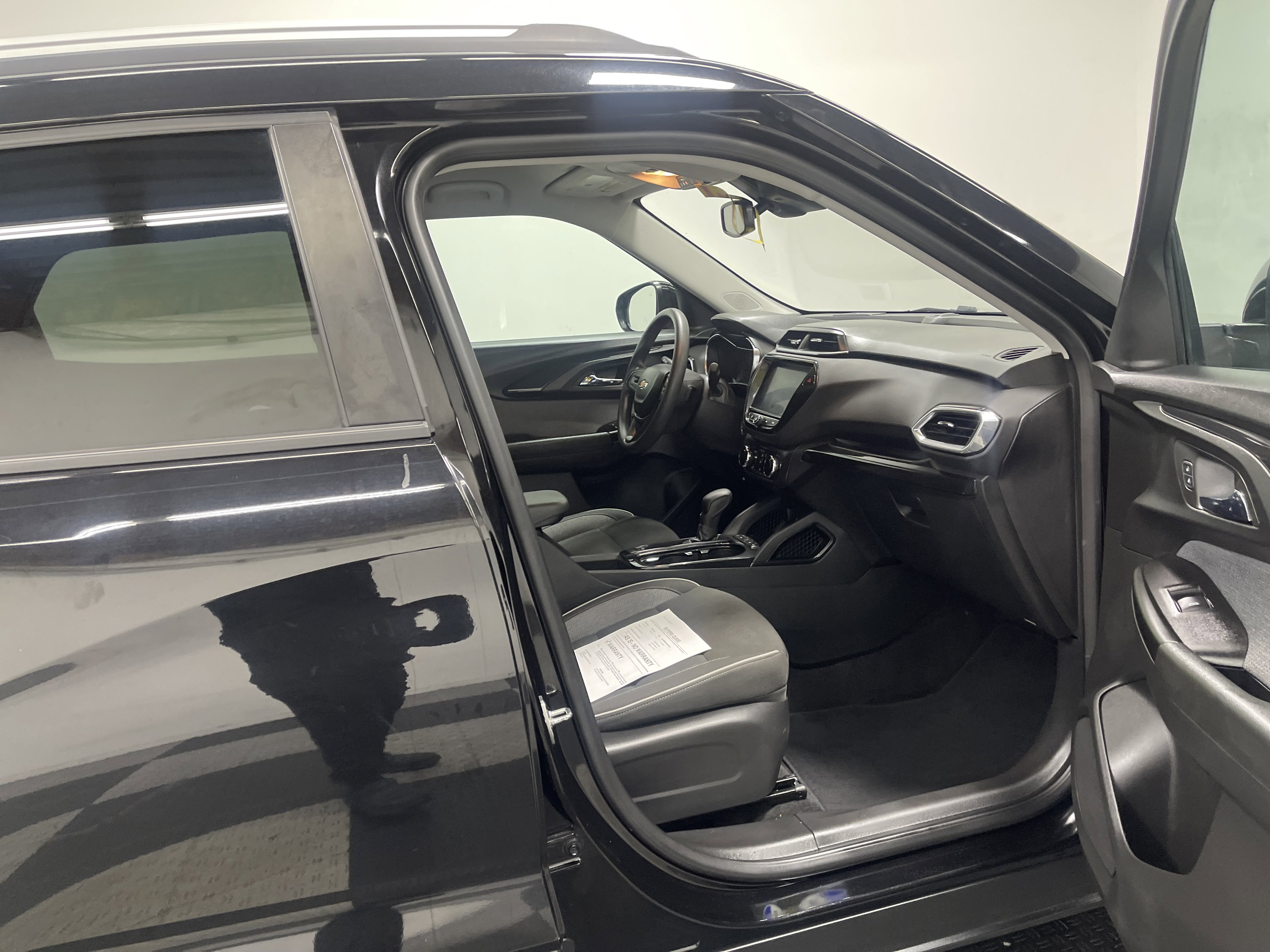 Used 2023 Chevrolet TrailBlazer LT w/ Convenience Package image 26