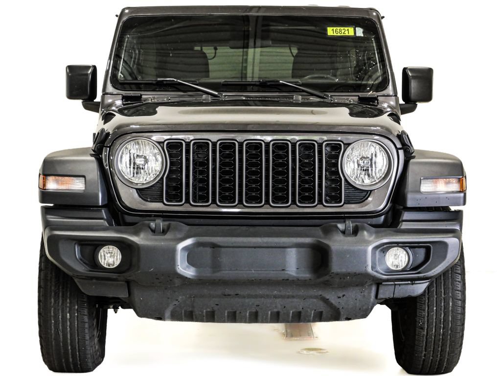 Used 2025 Jeep Wrangler Unlimited Sport AWD/4WD image 2