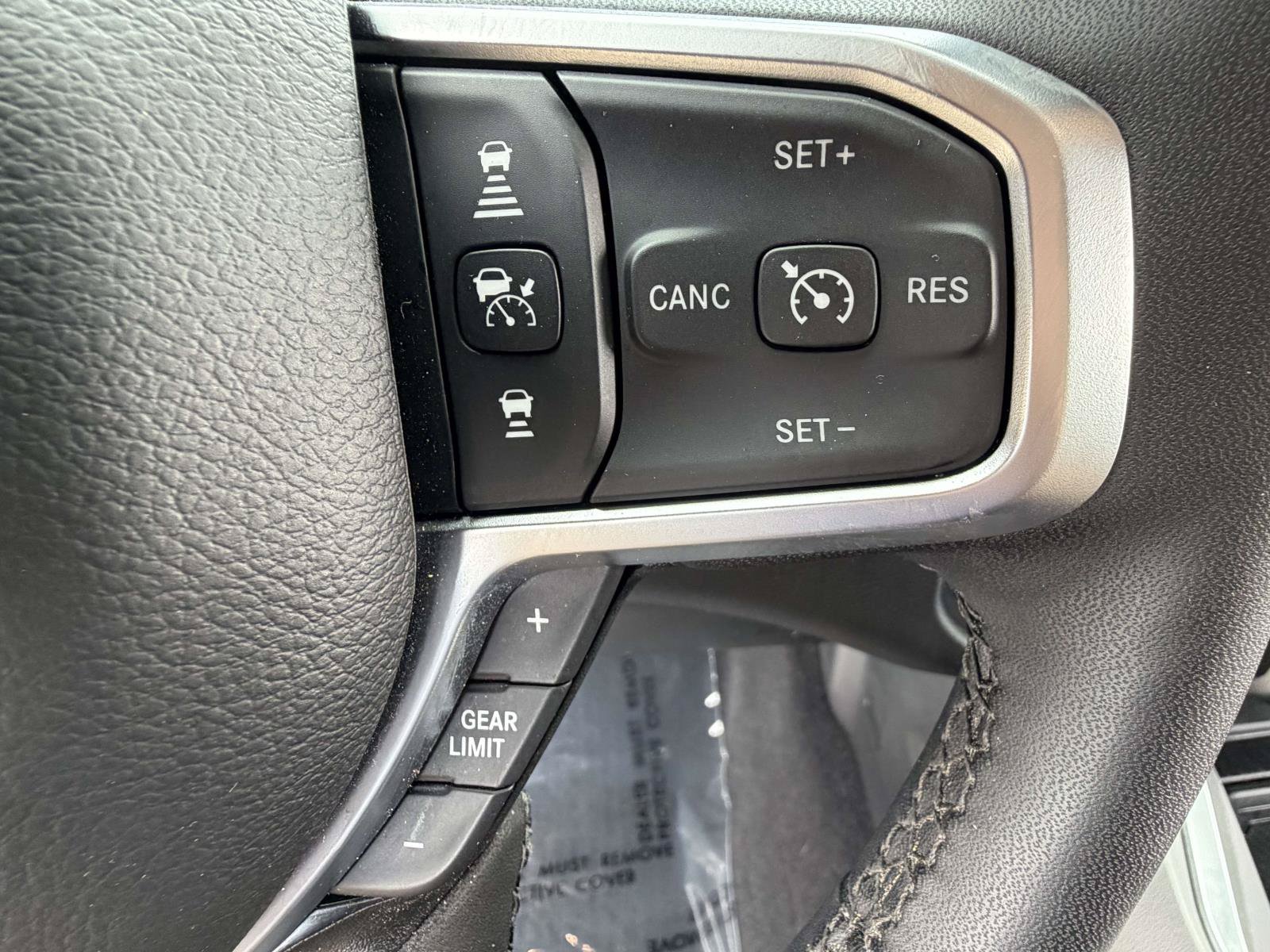 Used 2025 RAM 1500 Big Horn AWD/4WD image 16