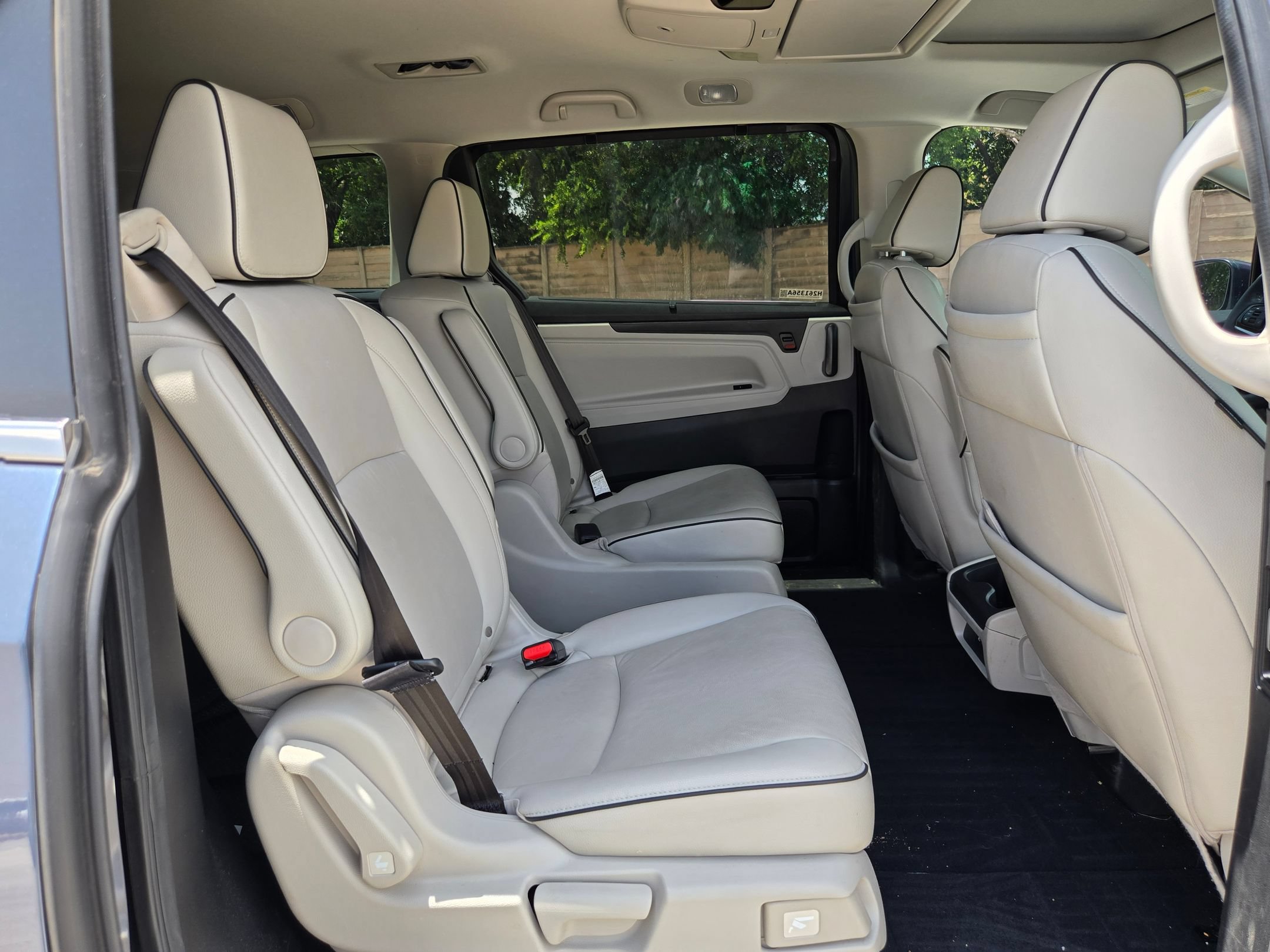 Used 2025 Honda Odyssey Touring image 25
