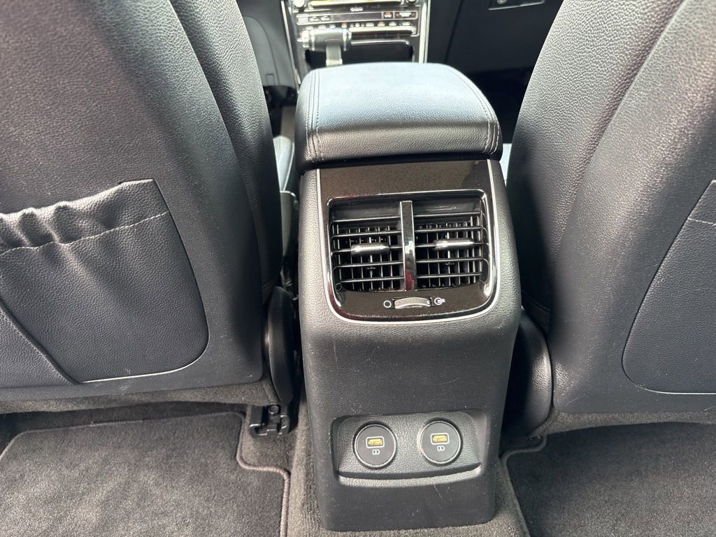 Used 2020 Kia Cadenza Technology image 39