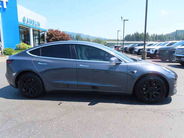 Used 2019 Tesla Model 3 Mid Range RWD image 9