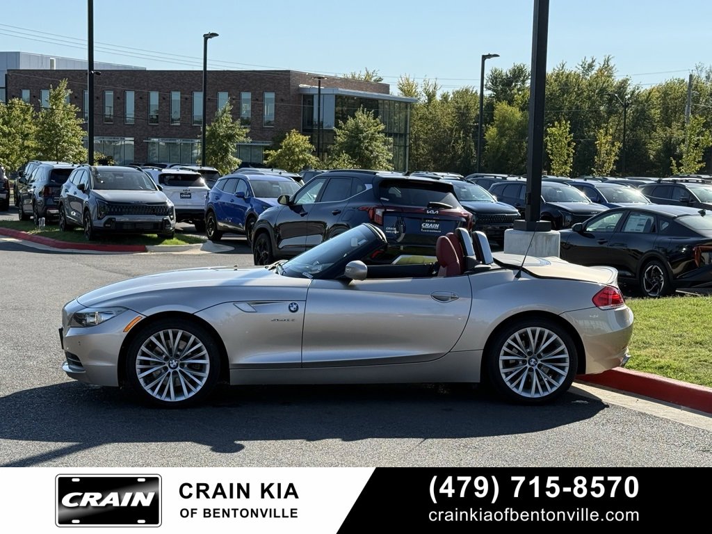 Used 2010 BMW Z4 sDrive35i image 4