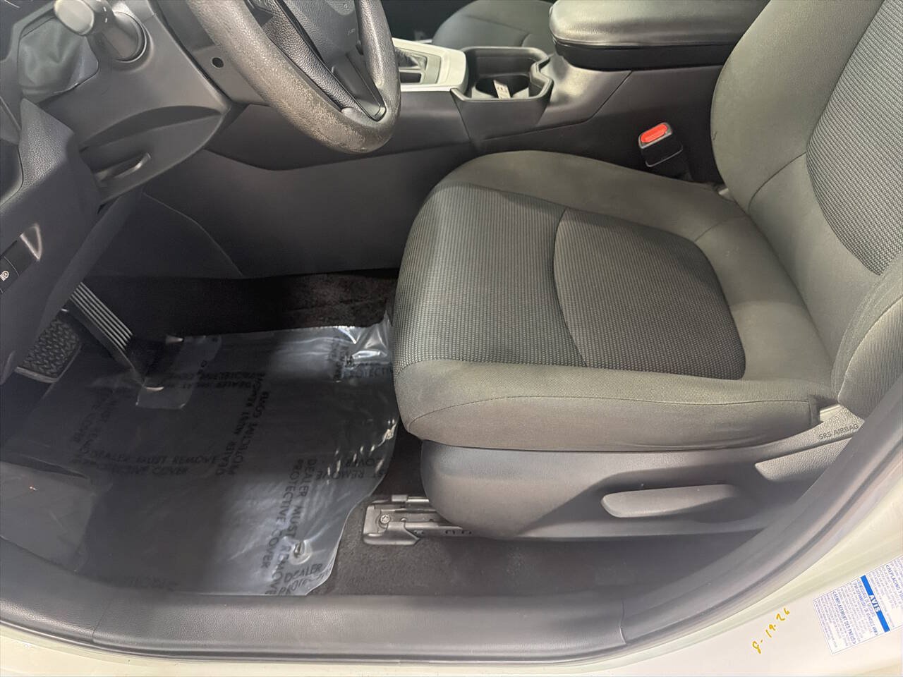 Used 2021 Toyota RAV4 LE AWD/4WD image 8