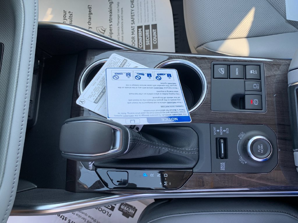 New 2026 Toyota Highlander Limited AWD/4WD image 24