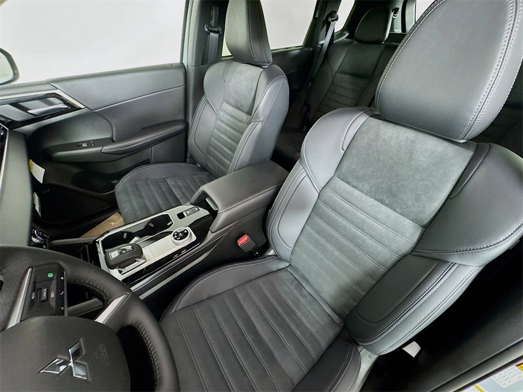 New 2025 Mitsubishi Outlander Trail Edition image 22