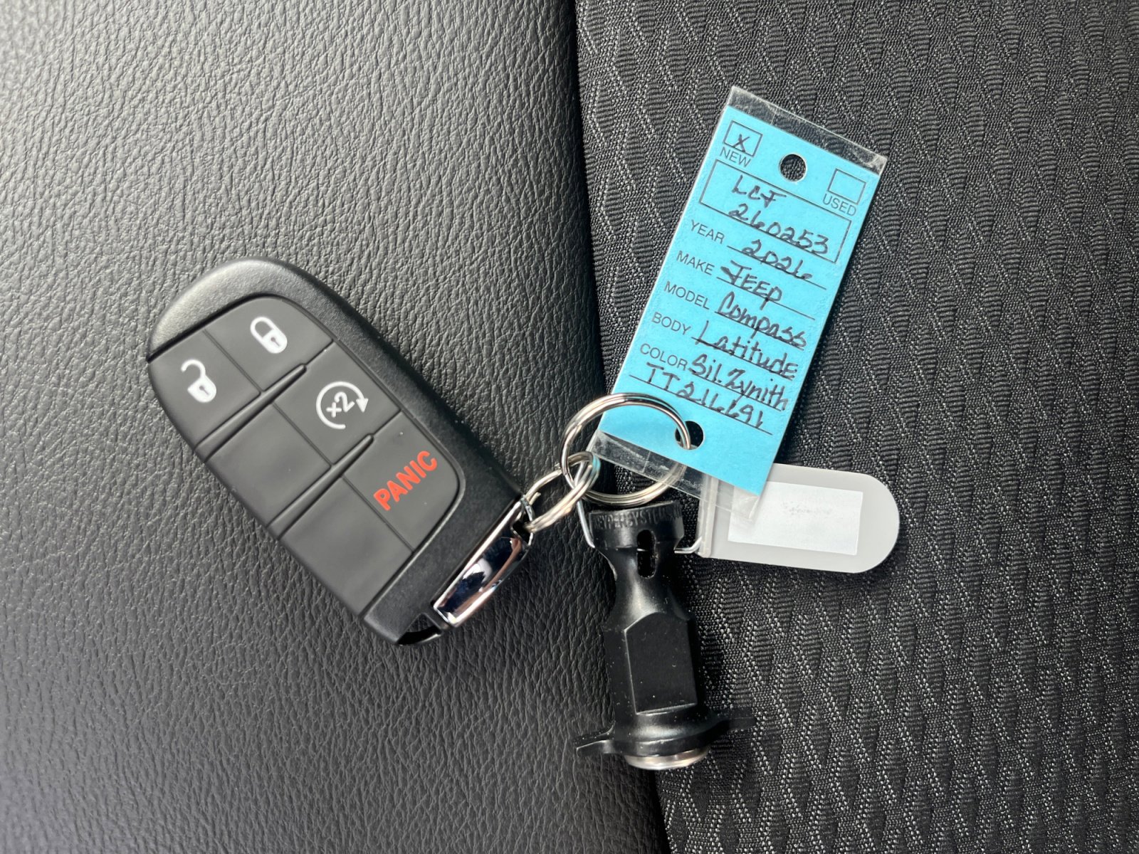 New 2026 Jeep Compass Latitude image 29