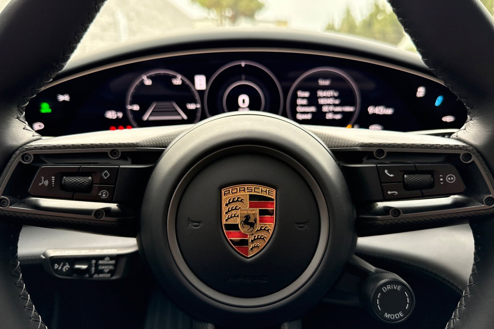 Used 2023 Porsche Taycan GTS image 28