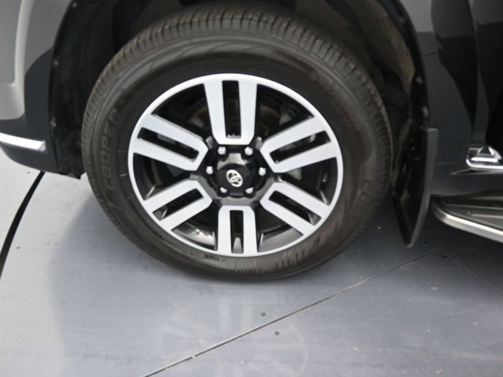 Used 2022 Toyota 4Runner Limited image 36