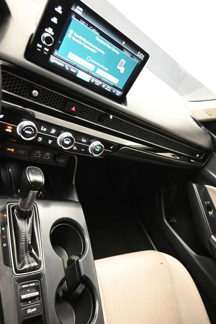 Used 2023 Honda Civic Touring image 17