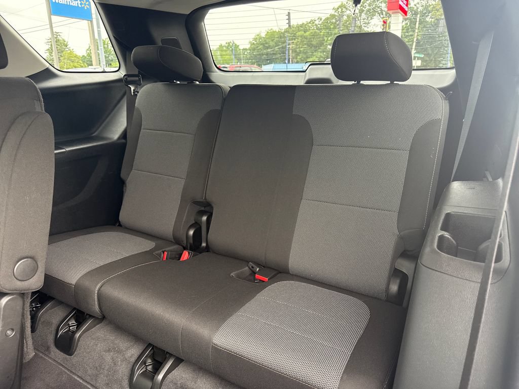 Certified 2020 Chevrolet Traverse LT FWD image 10