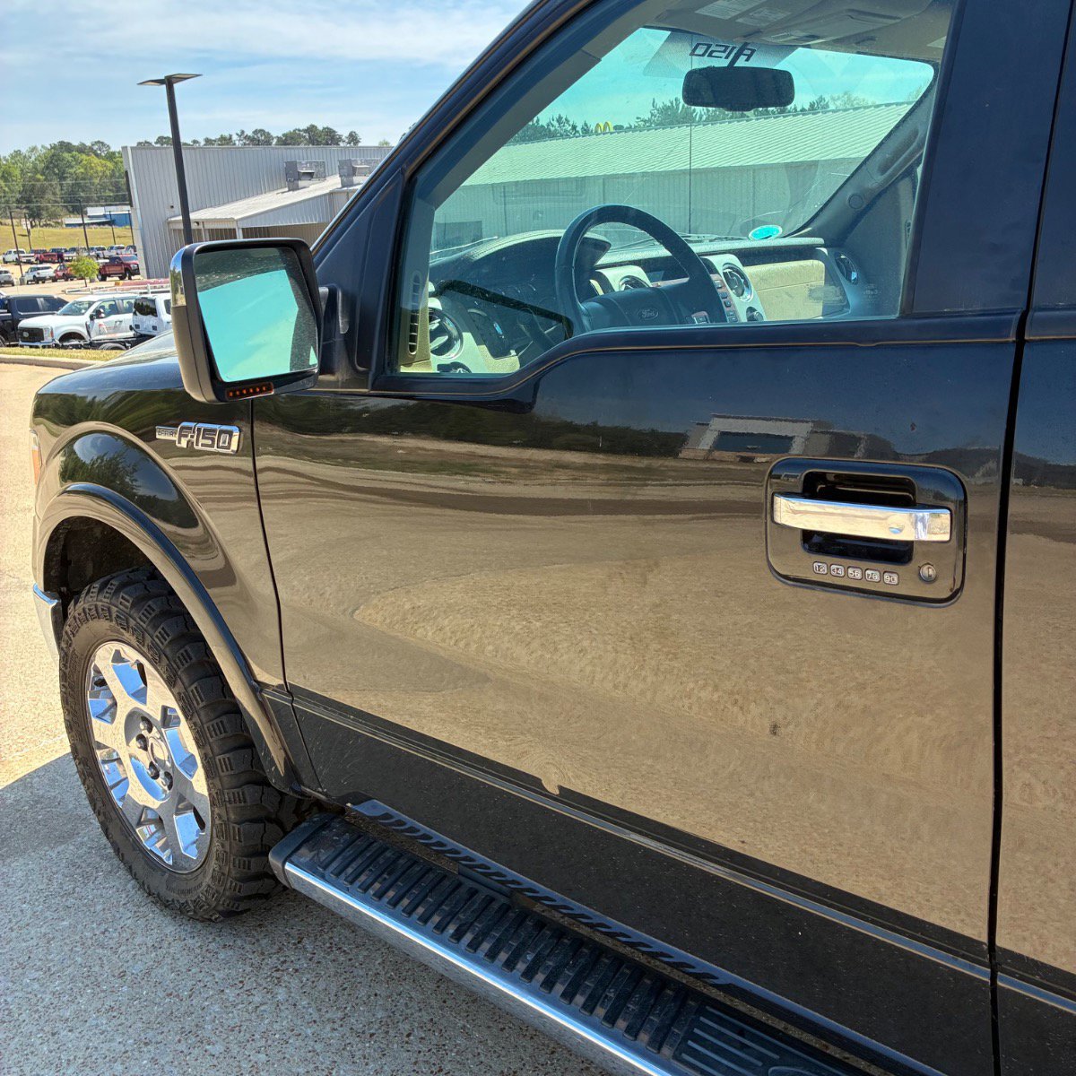 Used 2010 Ford F150 Lariat image 7