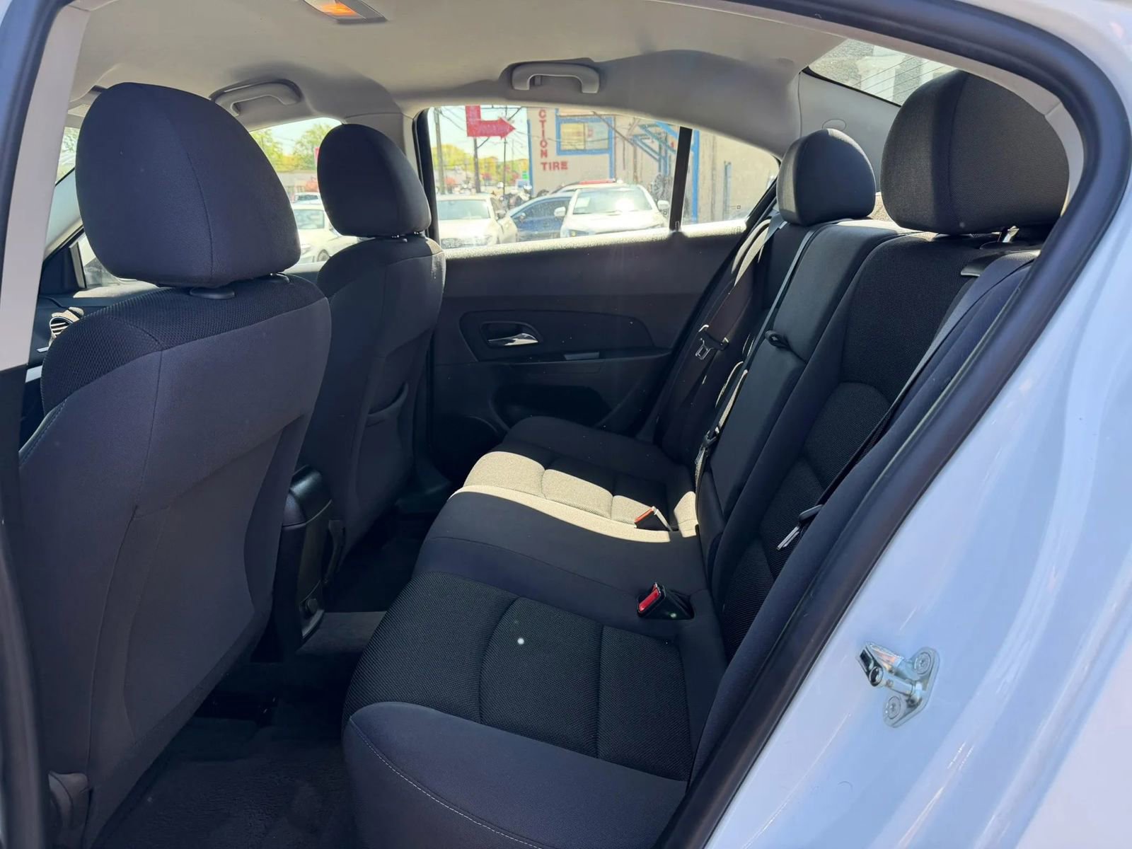 Used 2016 Chevrolet Cruze LT FWD image 10