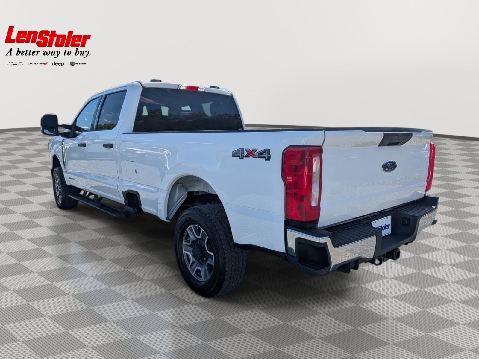 Used 2025 Ford F350 XLT AWD/4WD image 3