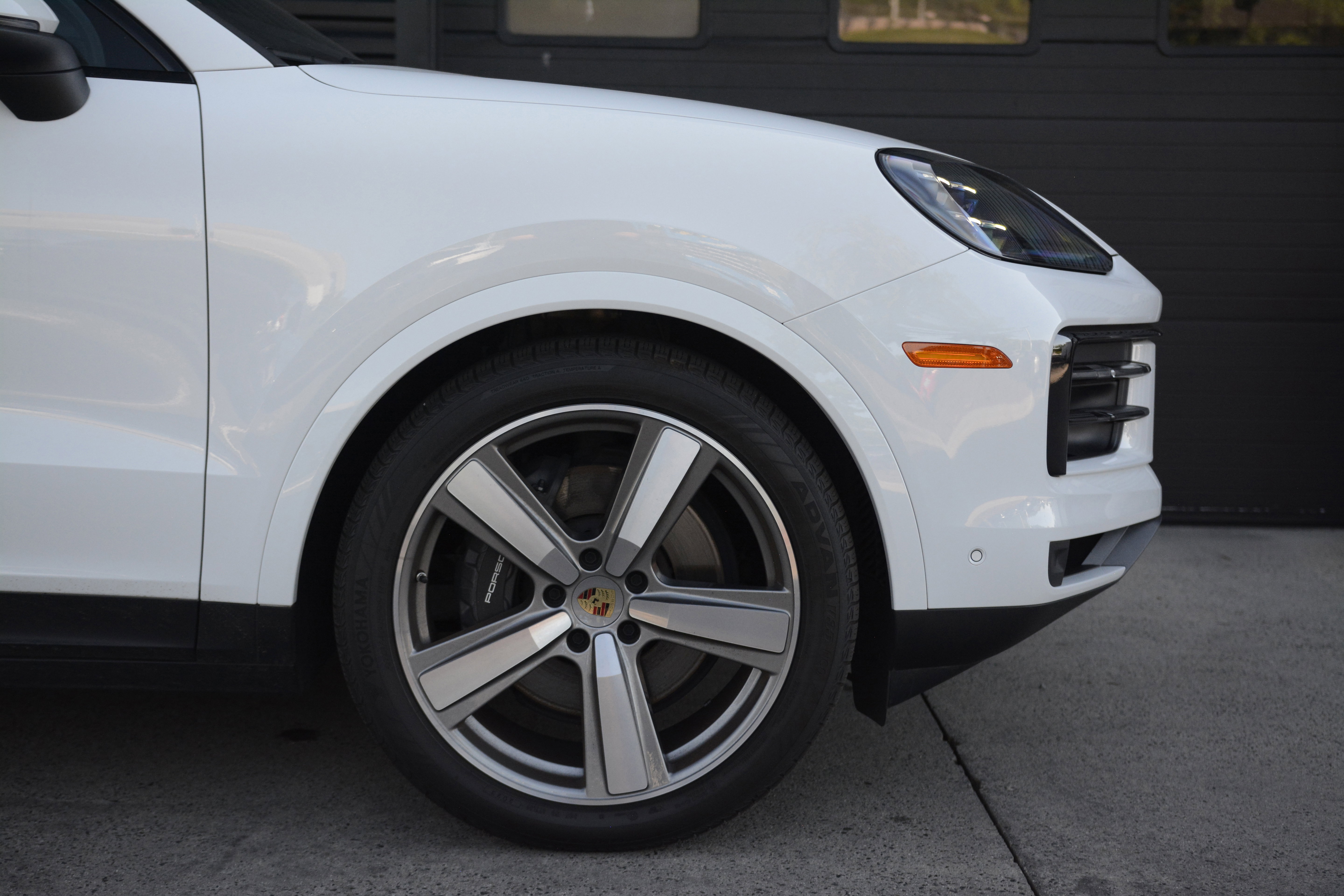 Certified 2024 Porsche Cayenne Coupe AWD/4WD image 11