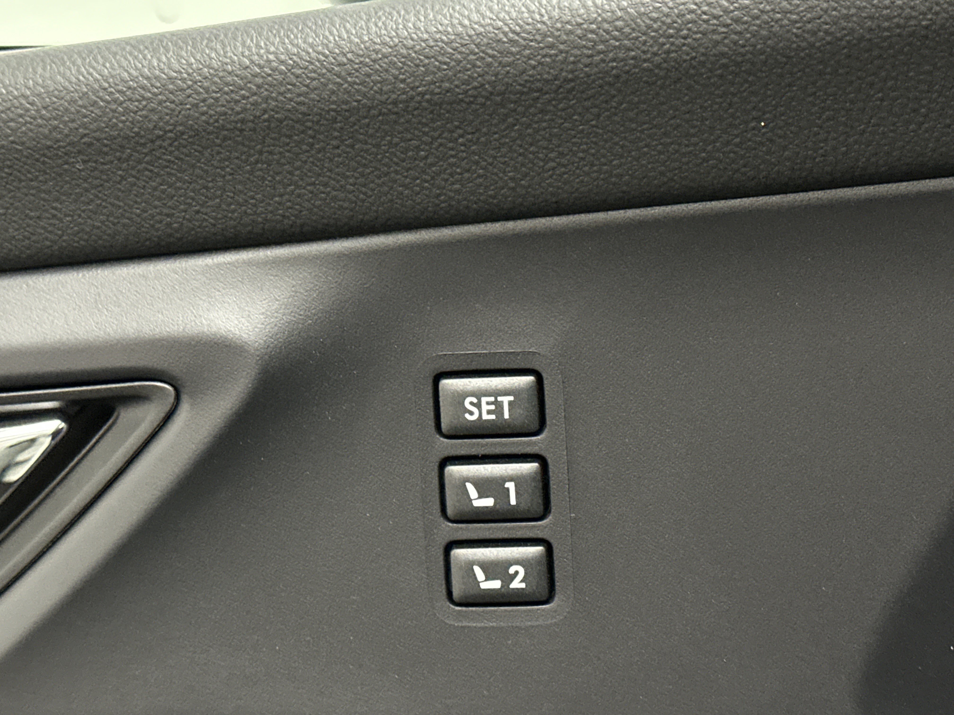 New 2026 Subaru Ascent Limited Bronze image 41