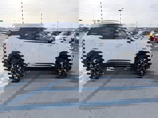 New 2026 Nissan Kicks SV image 5