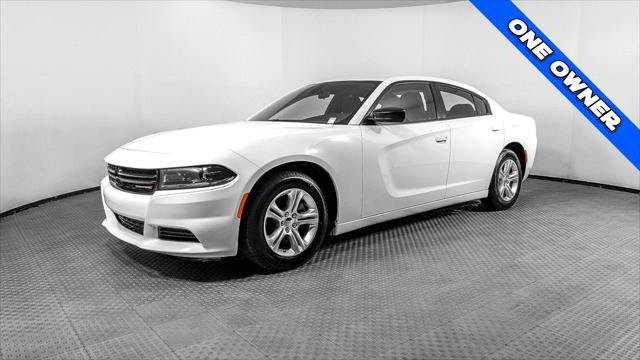 Used 2023 Dodge Charger SXT RWD image 2