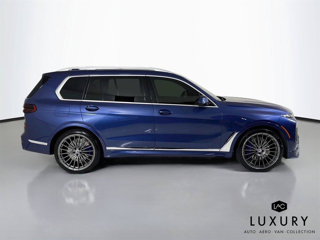 Used 2024 BMW ALPINA XB7 AWD/4WD image 4