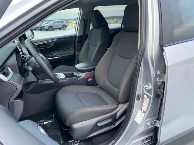 Certified 2025 Toyota RAV4 LE AWD/4WD image 20