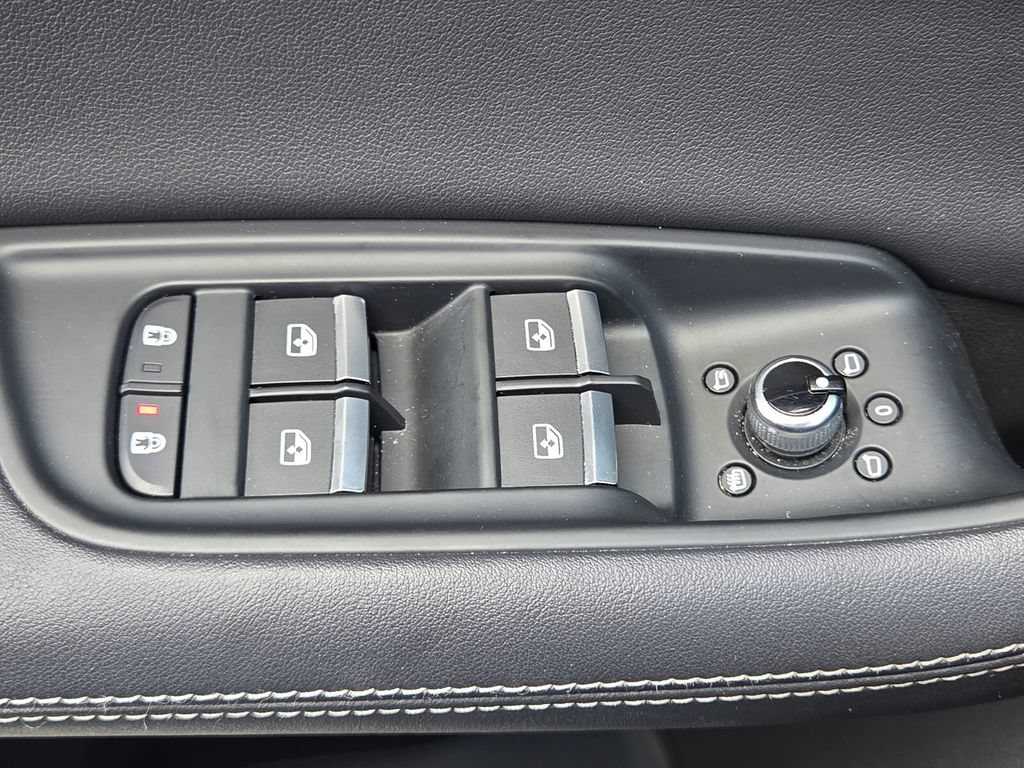 Used 2025 Audi Q7 3.0T Premium Plus AWD/4WD image 30