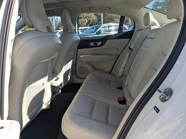 Certified 2025 Volvo S60 B5 Core image 17