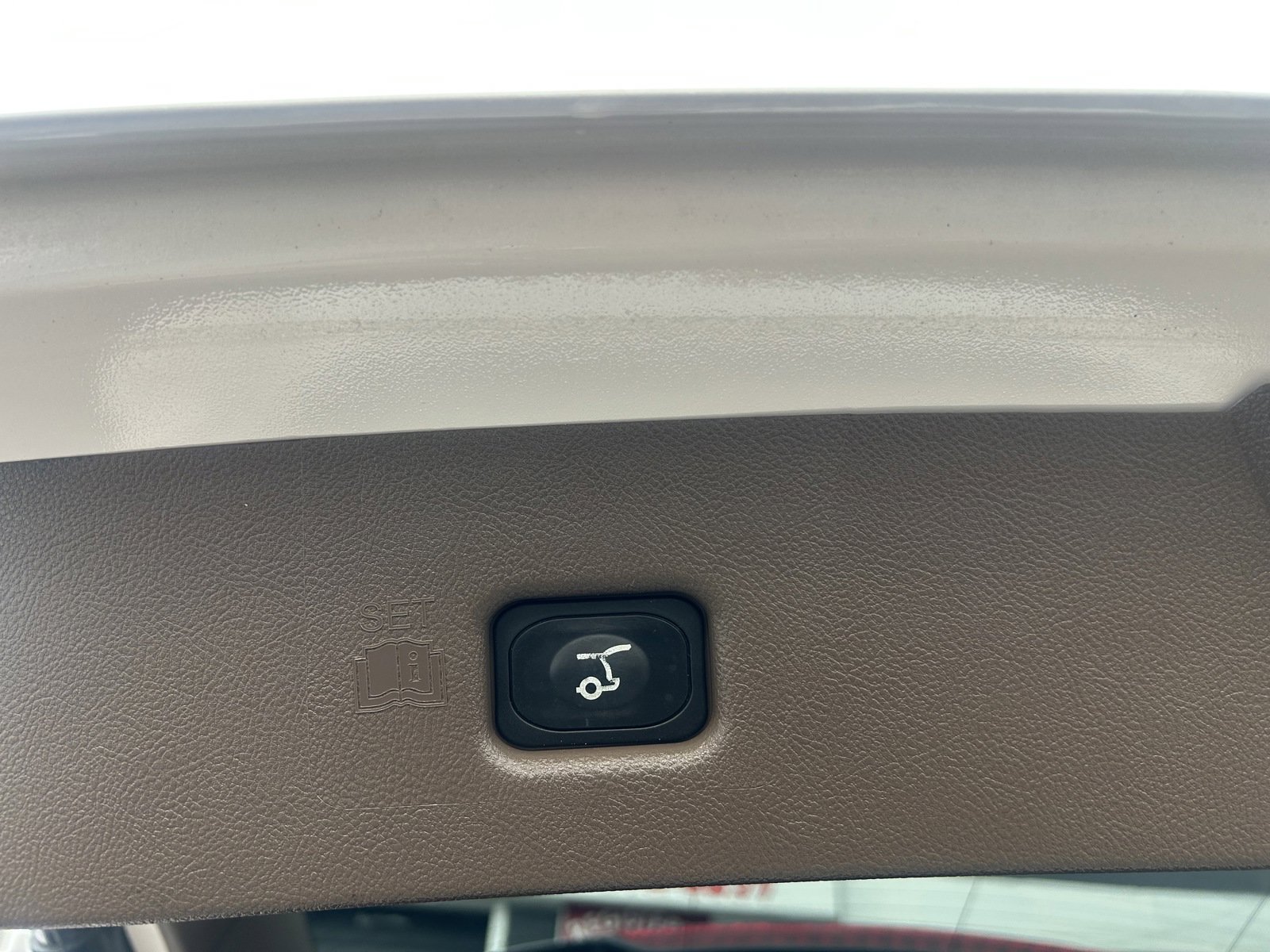 Used 2016 Lincoln MKX Reserve w/ Technology Package image 24