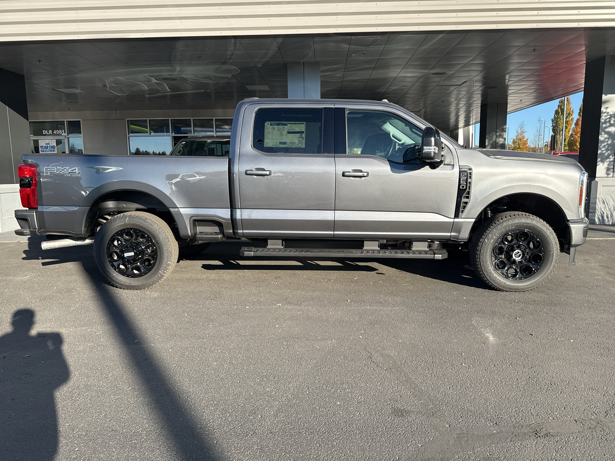 New 2027 Ford F250 Lariat w/ Black Appearance Package AWD/4WD image 3