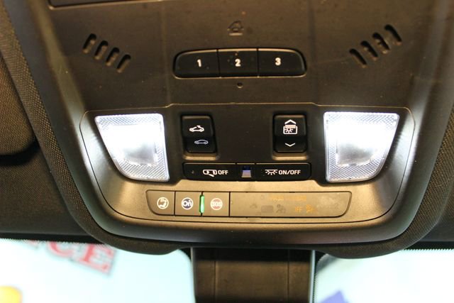 Used 2022 Chevrolet Equinox Premier AWD/4WD image 31