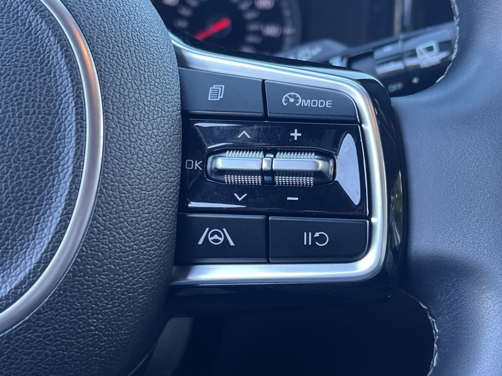 Used 2021 Kia Sorento S AWD/4WD image 38