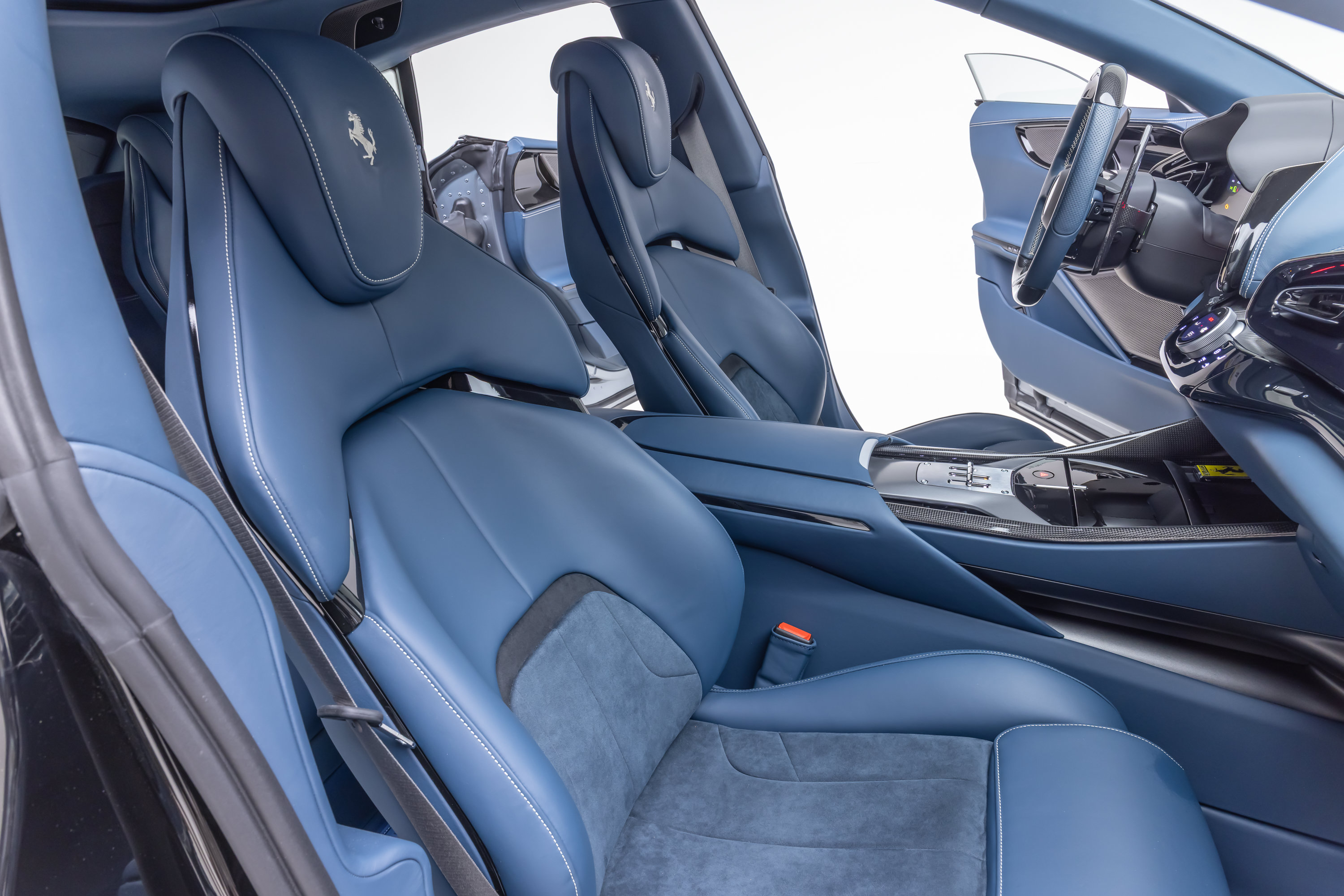 Certified 2025 Ferrari Purosangue AWD/4WD image 44