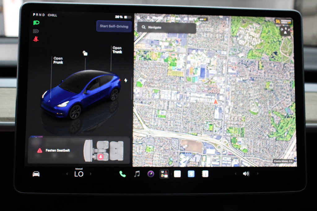 Used 2024 Tesla Model Y 2WD image 16