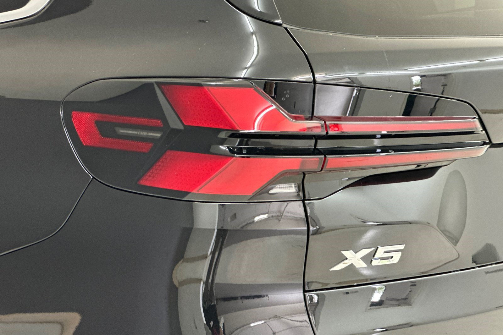New 2026 BMW X5 xDrive40i AWD/4WD image 13
