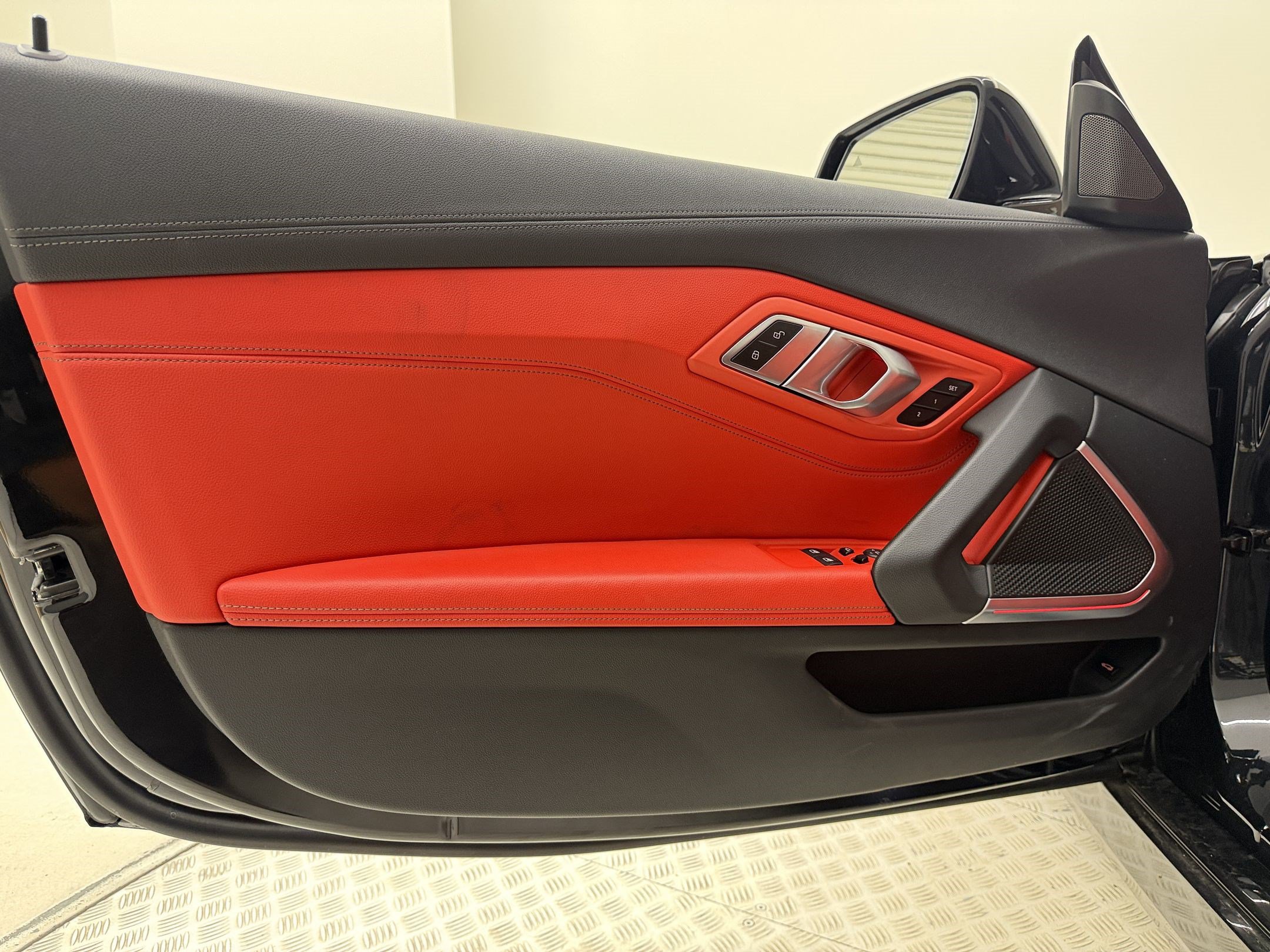 Used 2024 BMW Z4 M40i w/ Premium Package RWD image 14