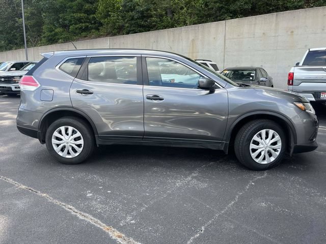 Used 2016 Nissan Rogue S FWD image 2