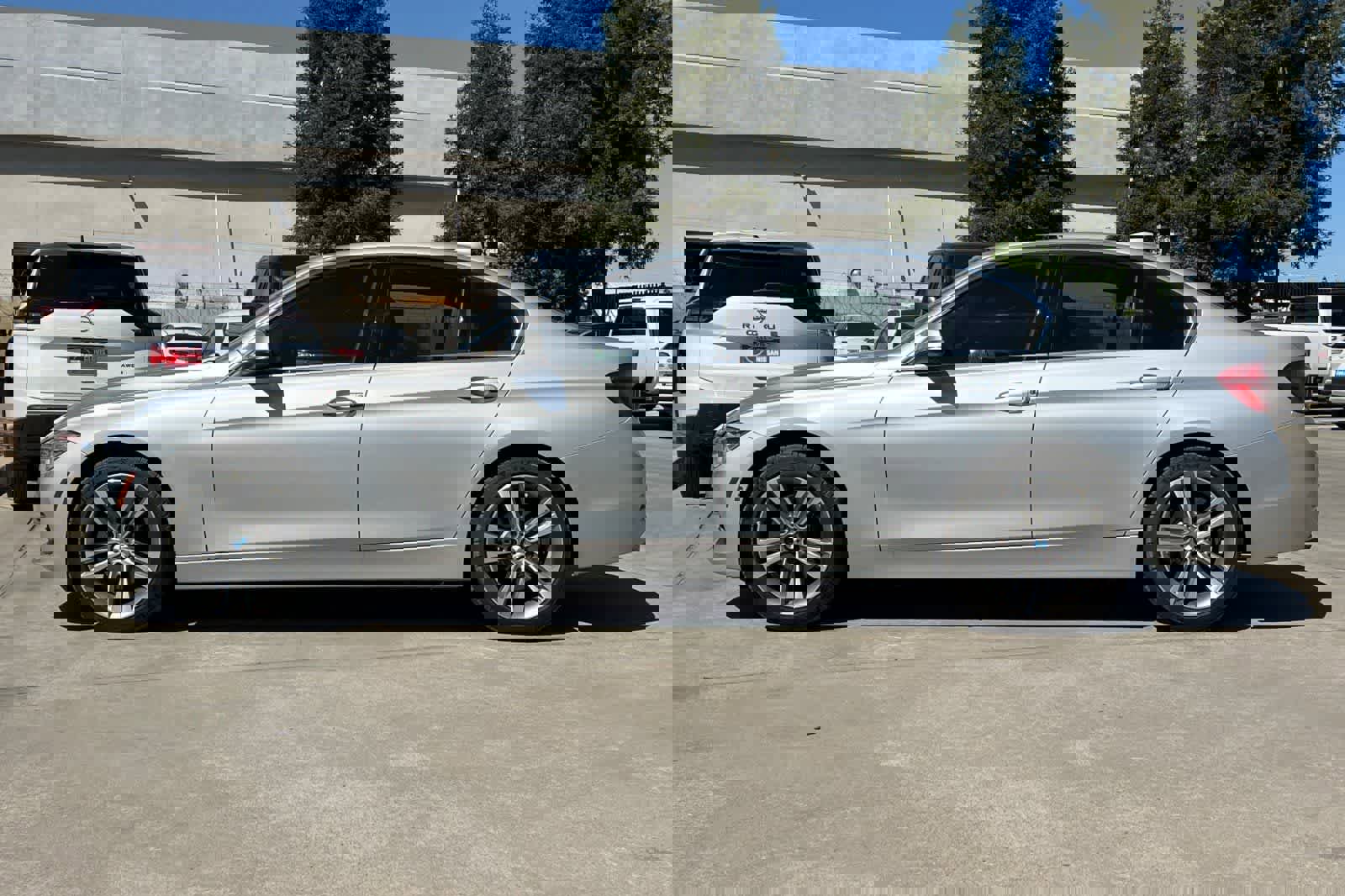 Used 2017 BMW 330i Sedan image 6