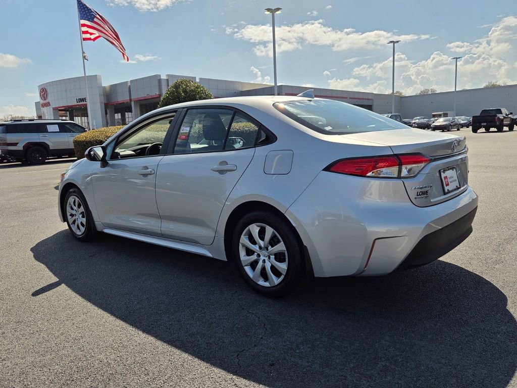 Certified 2025 Toyota Corolla LE image 8