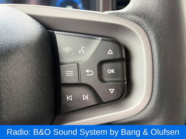 Used 2025 Ford Bronco Badlands image 14