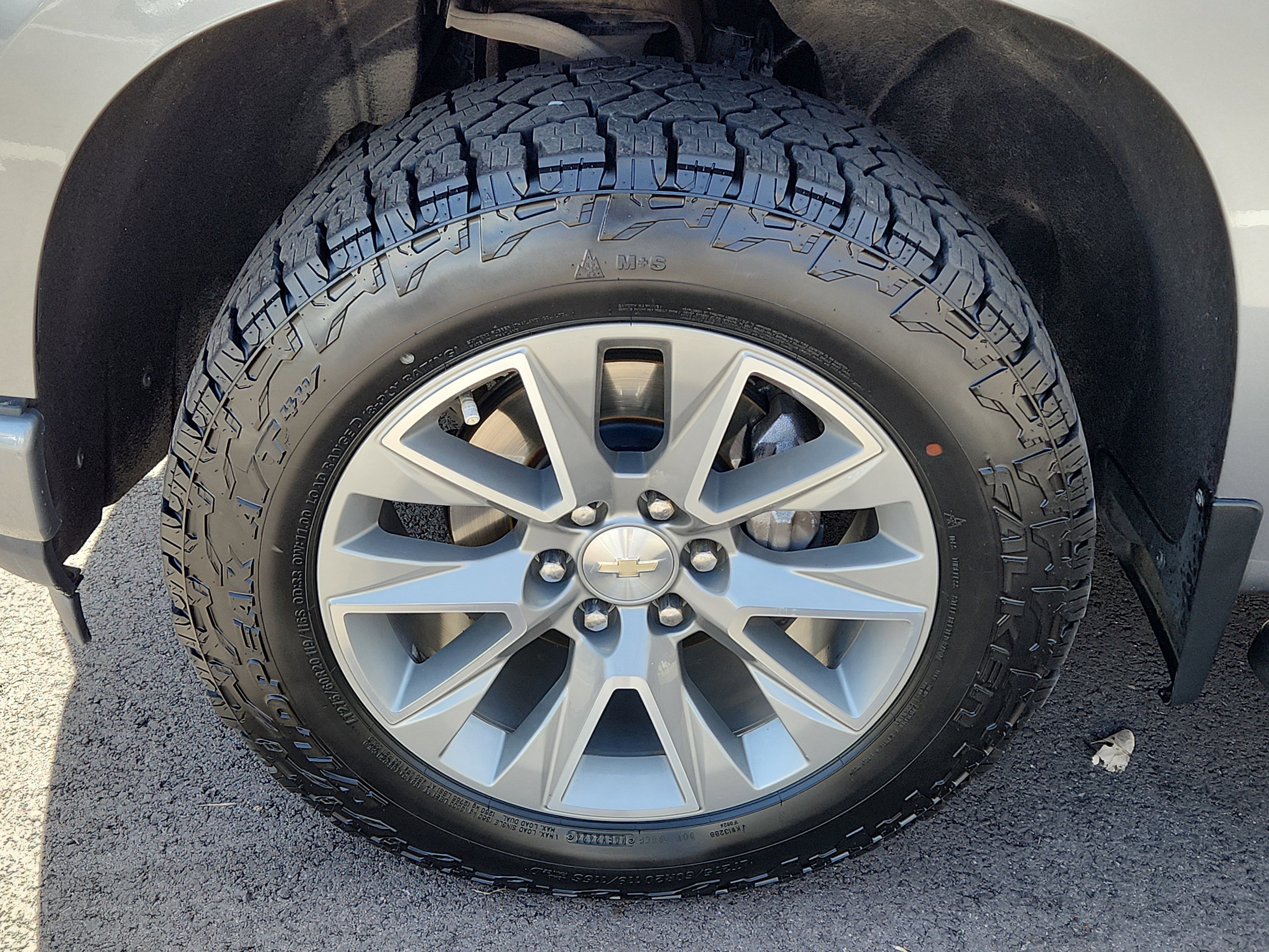 Used 2020 Chevrolet Silverado 1500 High Country w/ Safety Package II image 7