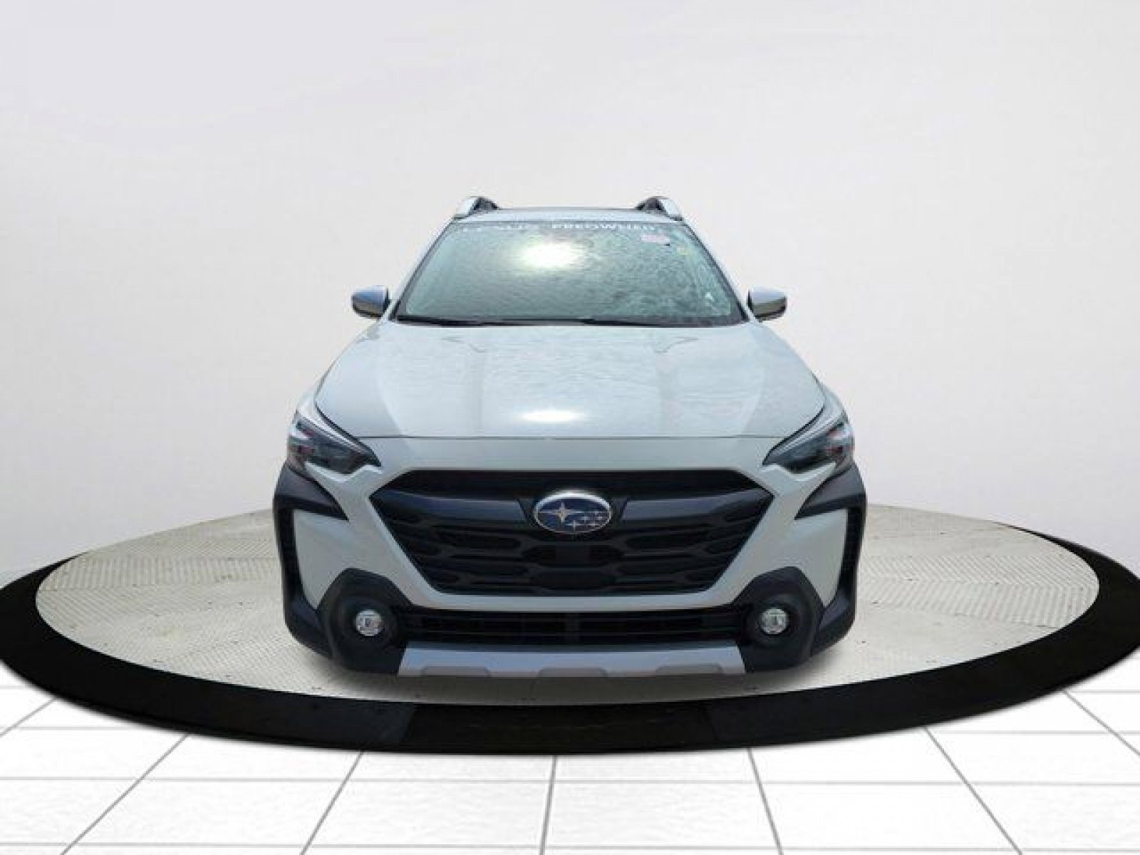 Used 2023 Subaru Outback Touring AWD/4WD image 8