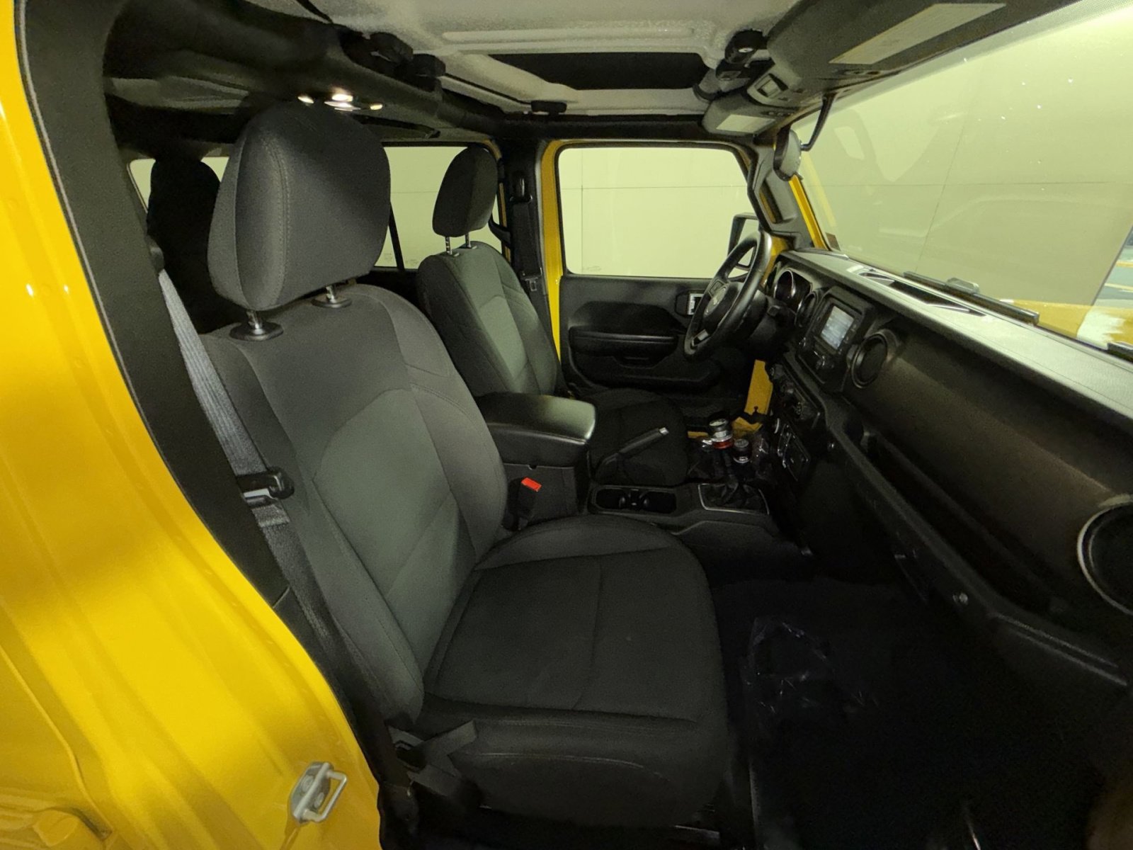 Used 2019 Jeep Wrangler Unlimited Sport S image 25