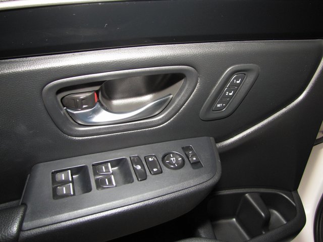 Certified 2024 Honda Pilot Touring image 11