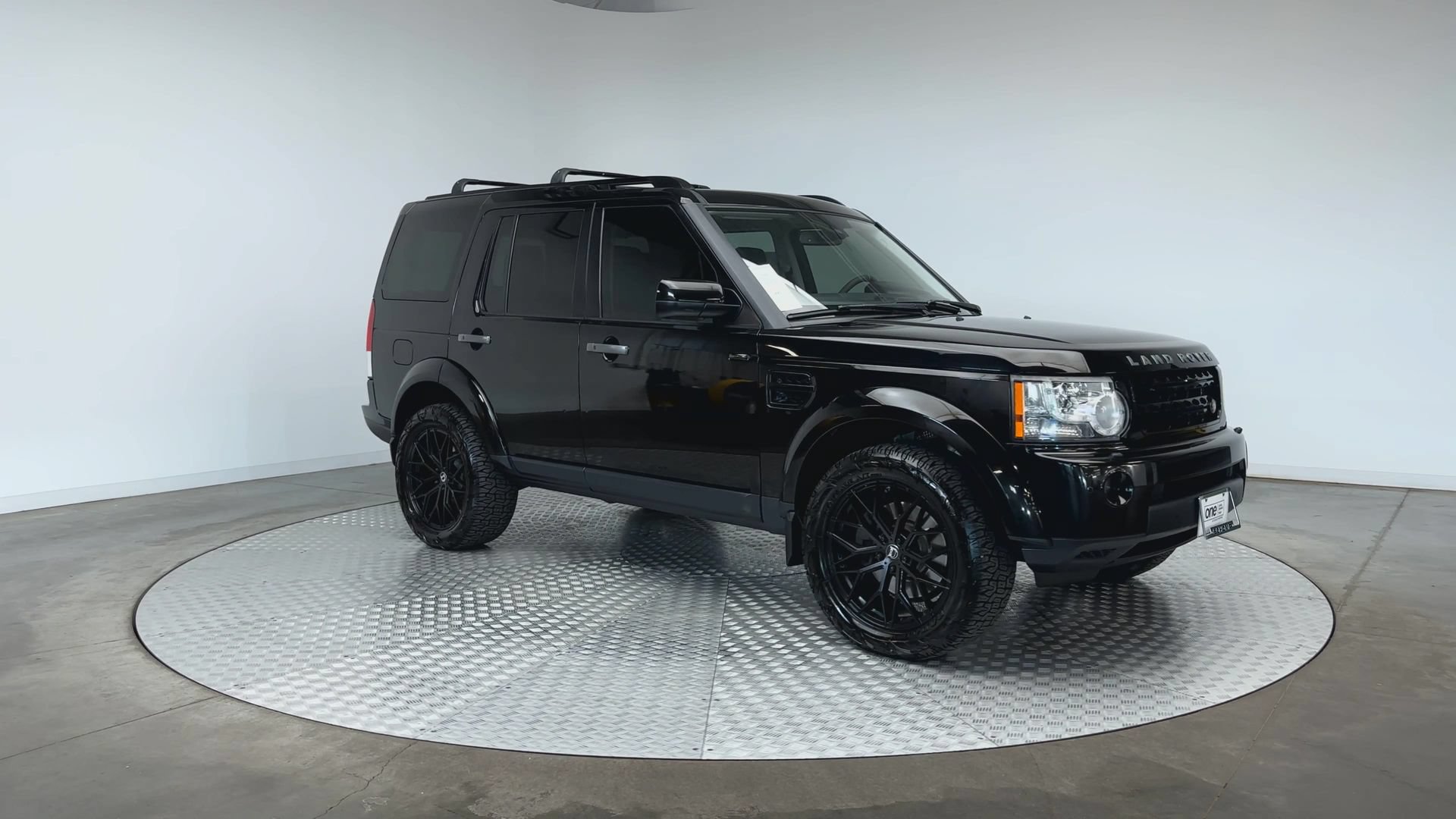 Used 2013 Land Rover LR4 HSE AWD/4WD image 2