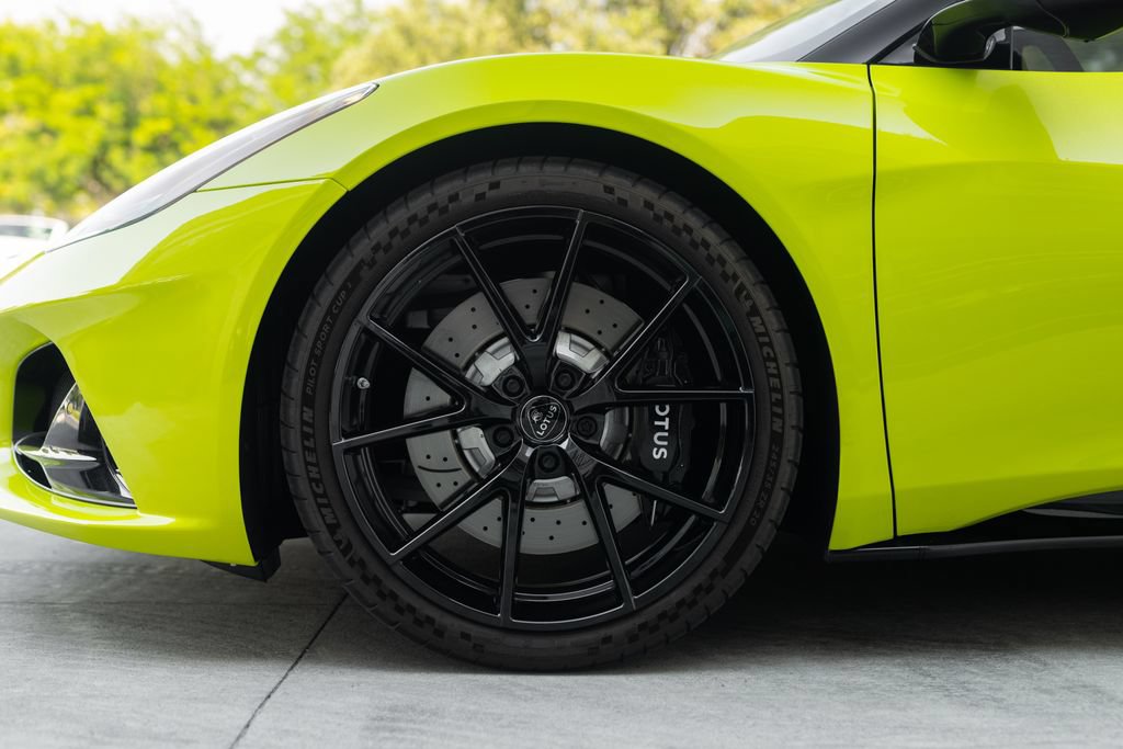 Used 2025 Lotus Emira RWD image 14