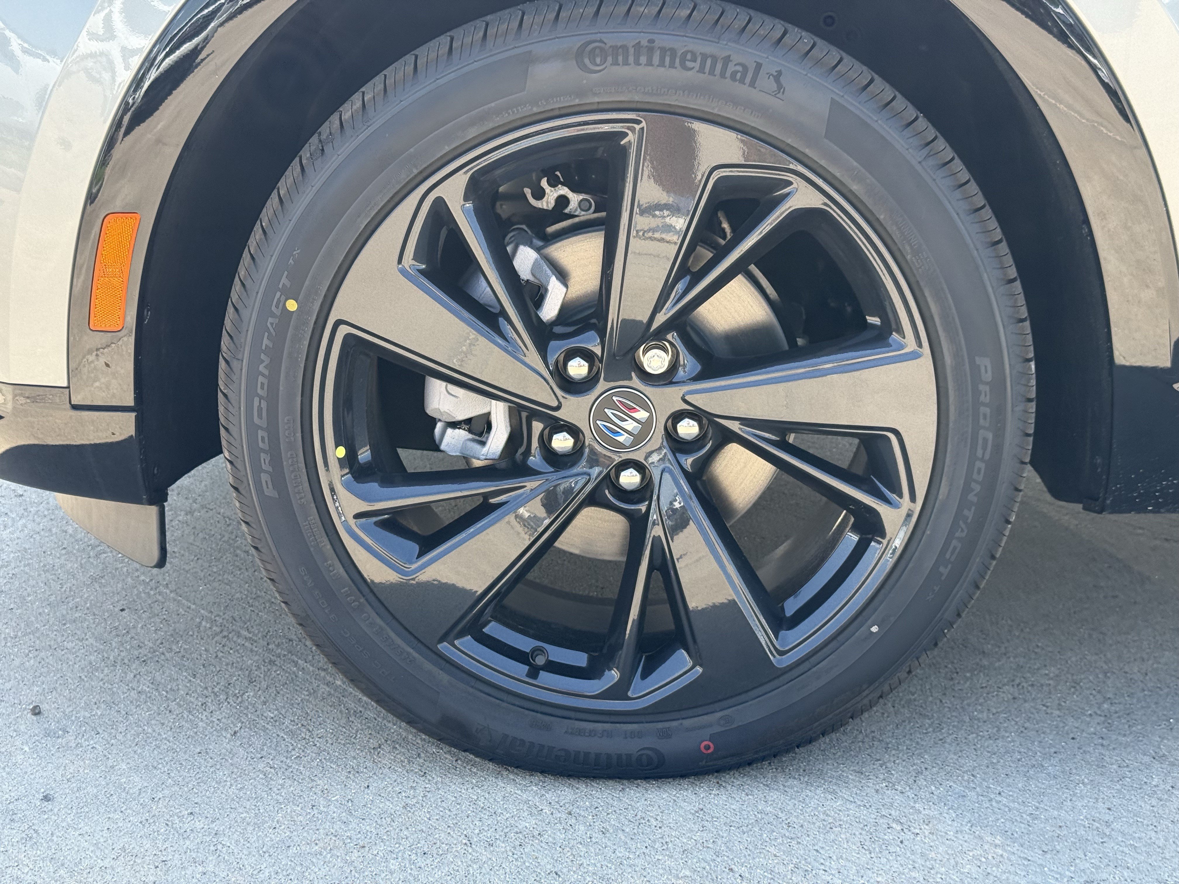 New 2026 Buick Envision Sport Touring AWD/4WD image 9